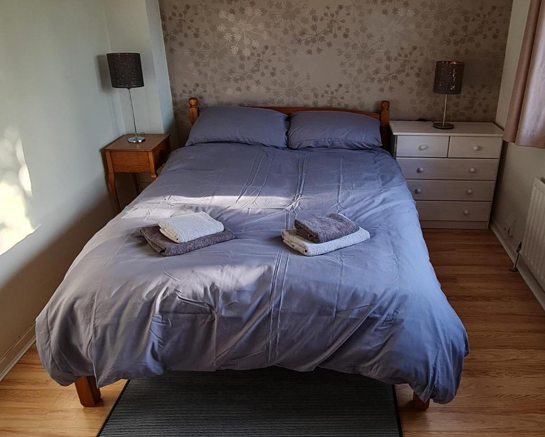 Sw19 - Quiet Split-level 2-bedroom Maisonette With Garden *