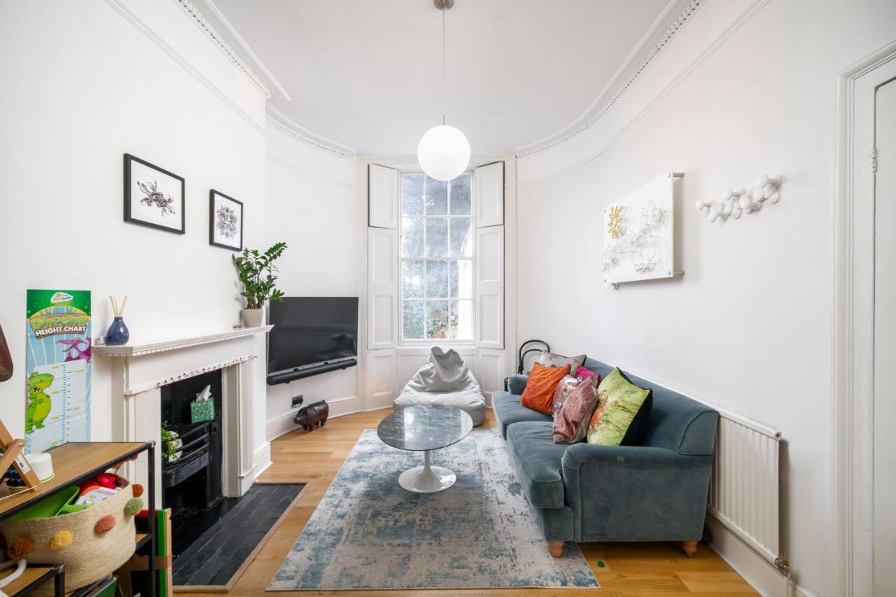 Leilighet Sleek Flat With Communal Courtyard London