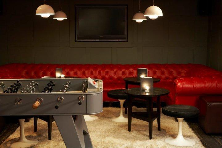 Hotel High Road House
