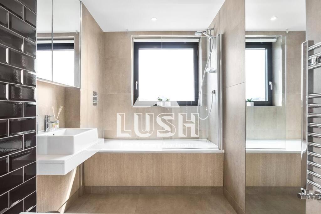 Modern, Stylish Penthouse Next To Wembley Stadium! Appartement