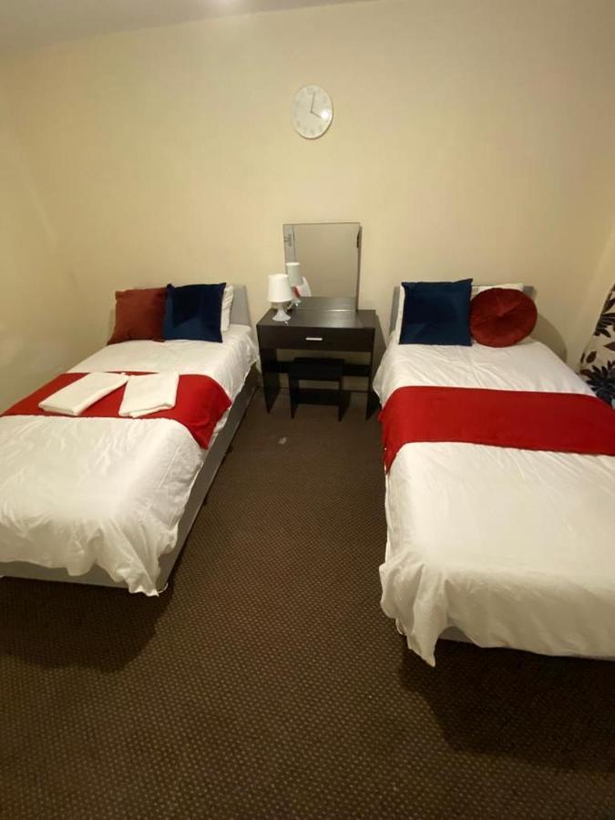 2 Bedroom Lovely In Woolwich Appartement Londen