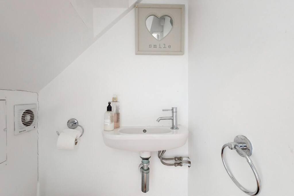 Apartamento Superb 2 Bed Flat Next To Clapham South Station Londres