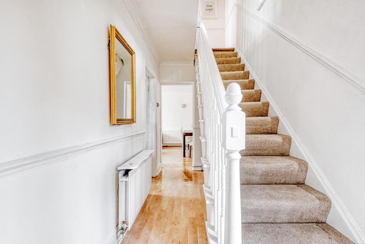 Spacius 3 Bedroom Garden House Apartamento Londres