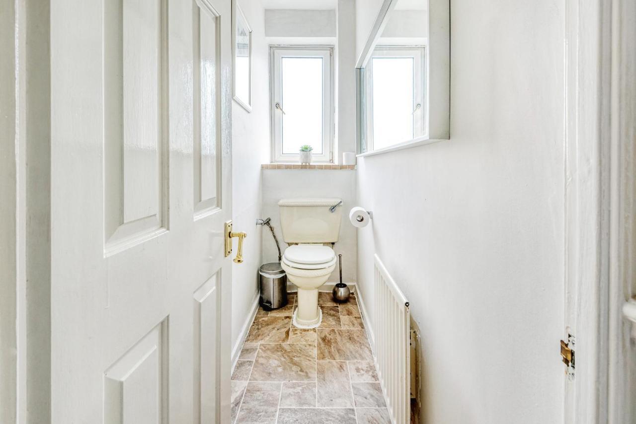 Apartment Spacius 3 Bedroom Garden House London