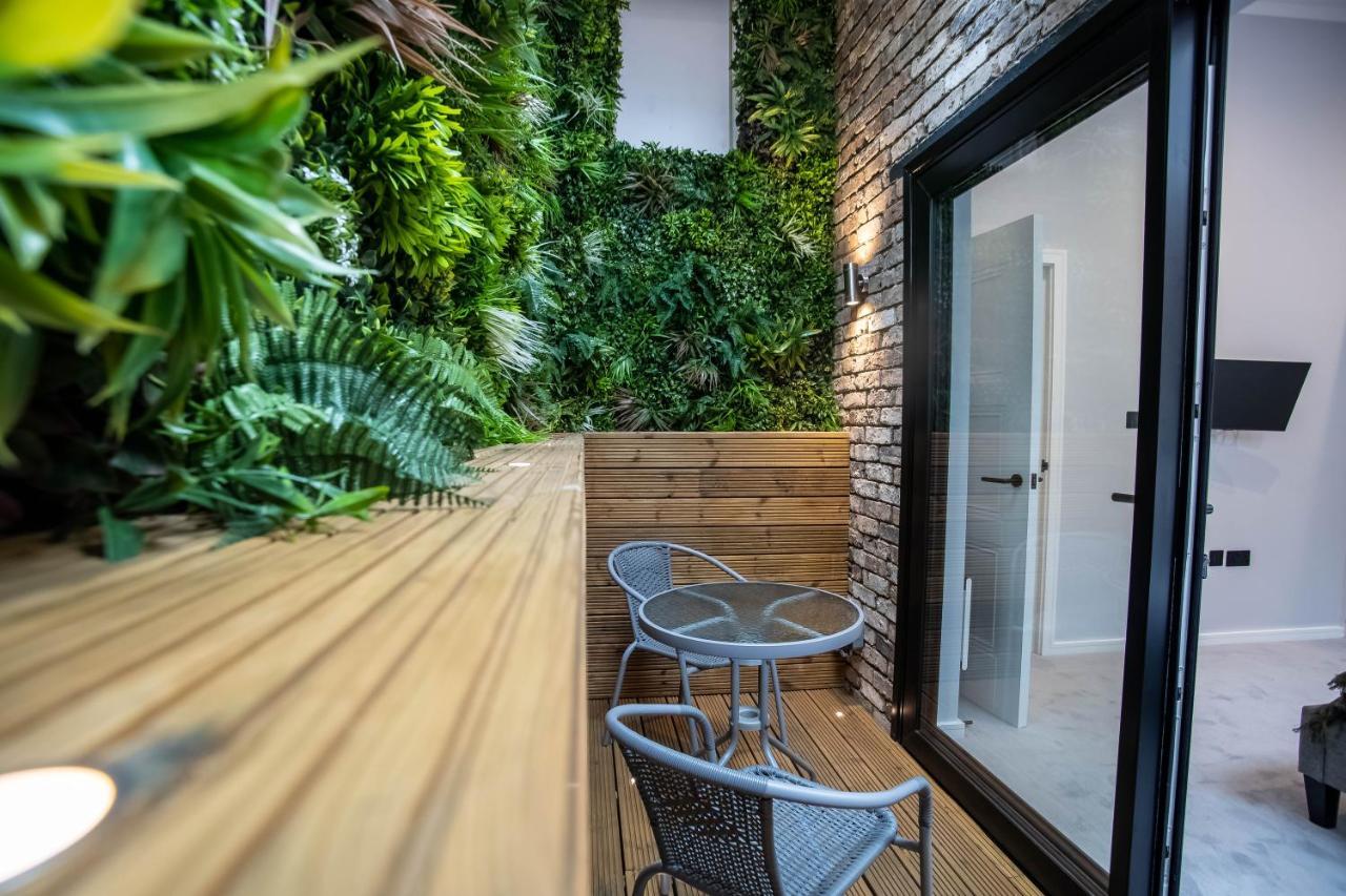 Modern & Chic One Bedroom In Fitzrovia By Sojo Apartment