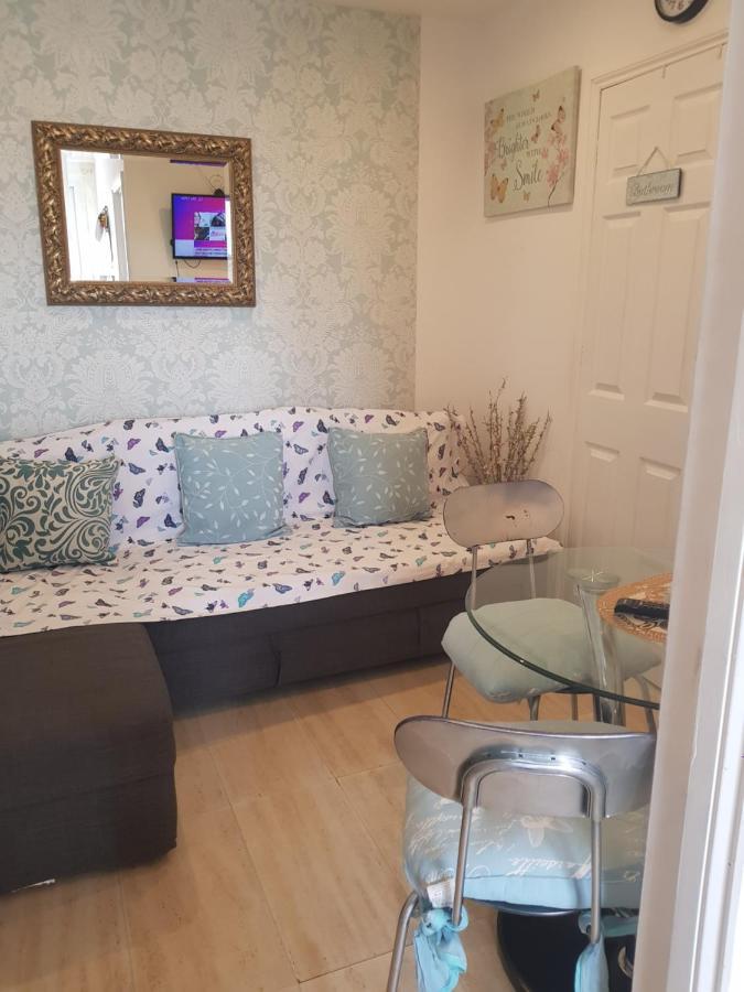 Marahanata Jadwin 1 Beautiful 1 Bed Flat Apartment *