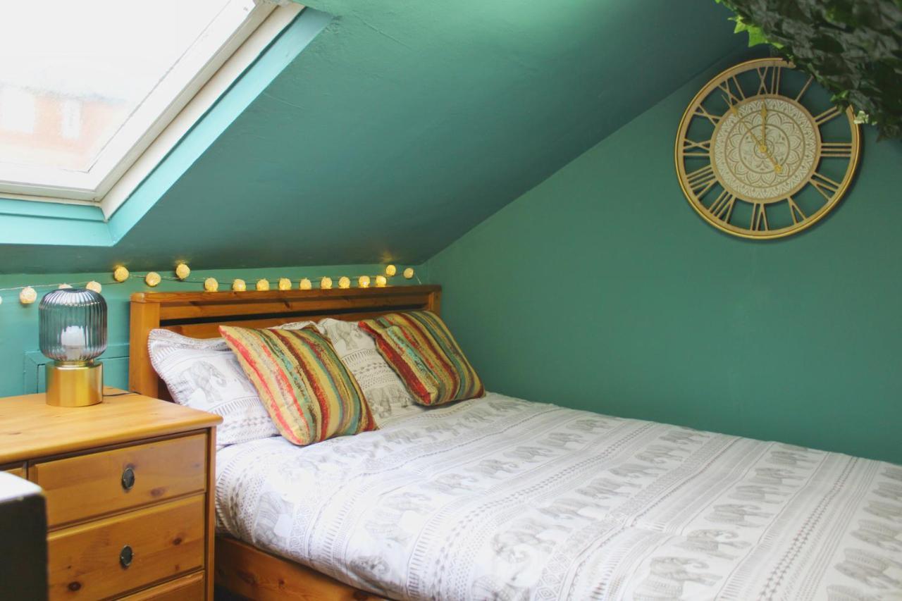 Hidden Gem In Greenwich Prime Location