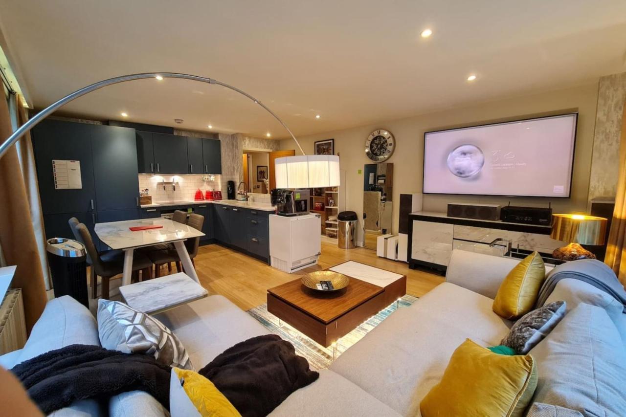 Stylish And Modern 1 Bedroom In Farringdon Apartment *