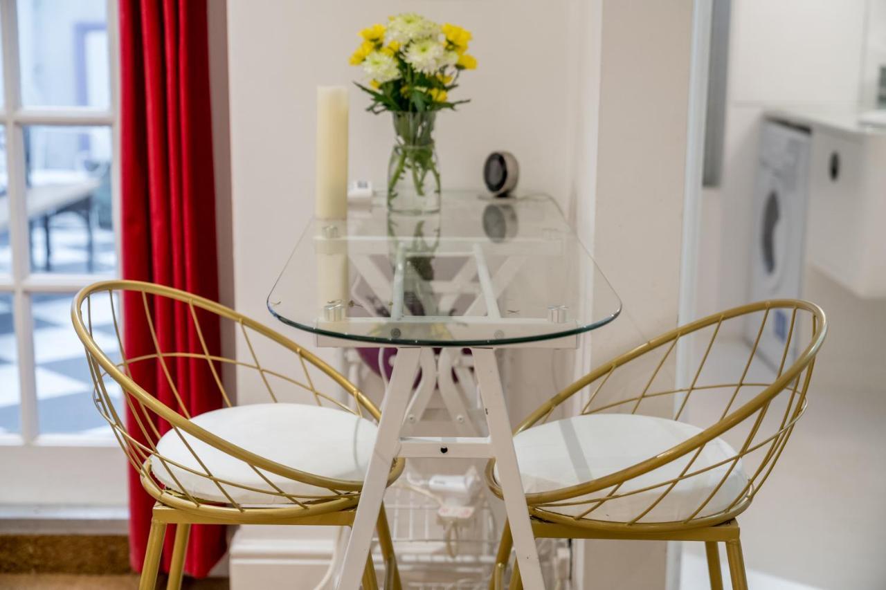 Stylish Flat With Private Yard In Shepherd Bush Apartamento *