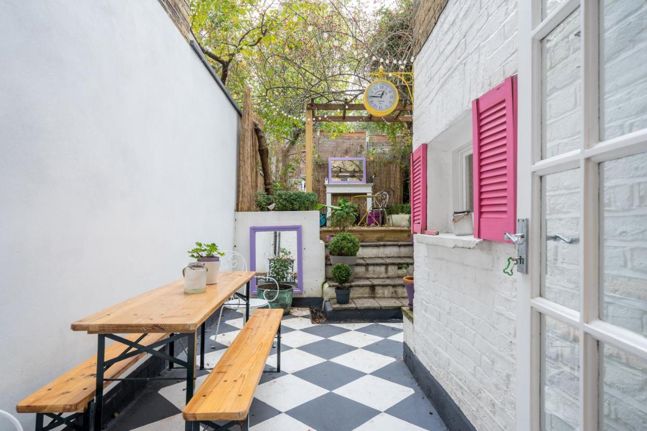 Stylish Flat With Private Yard In Shepherd Bush *