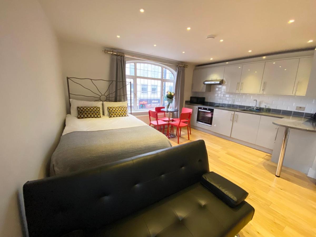 Apartment Stylish Maisonette And In Victoria