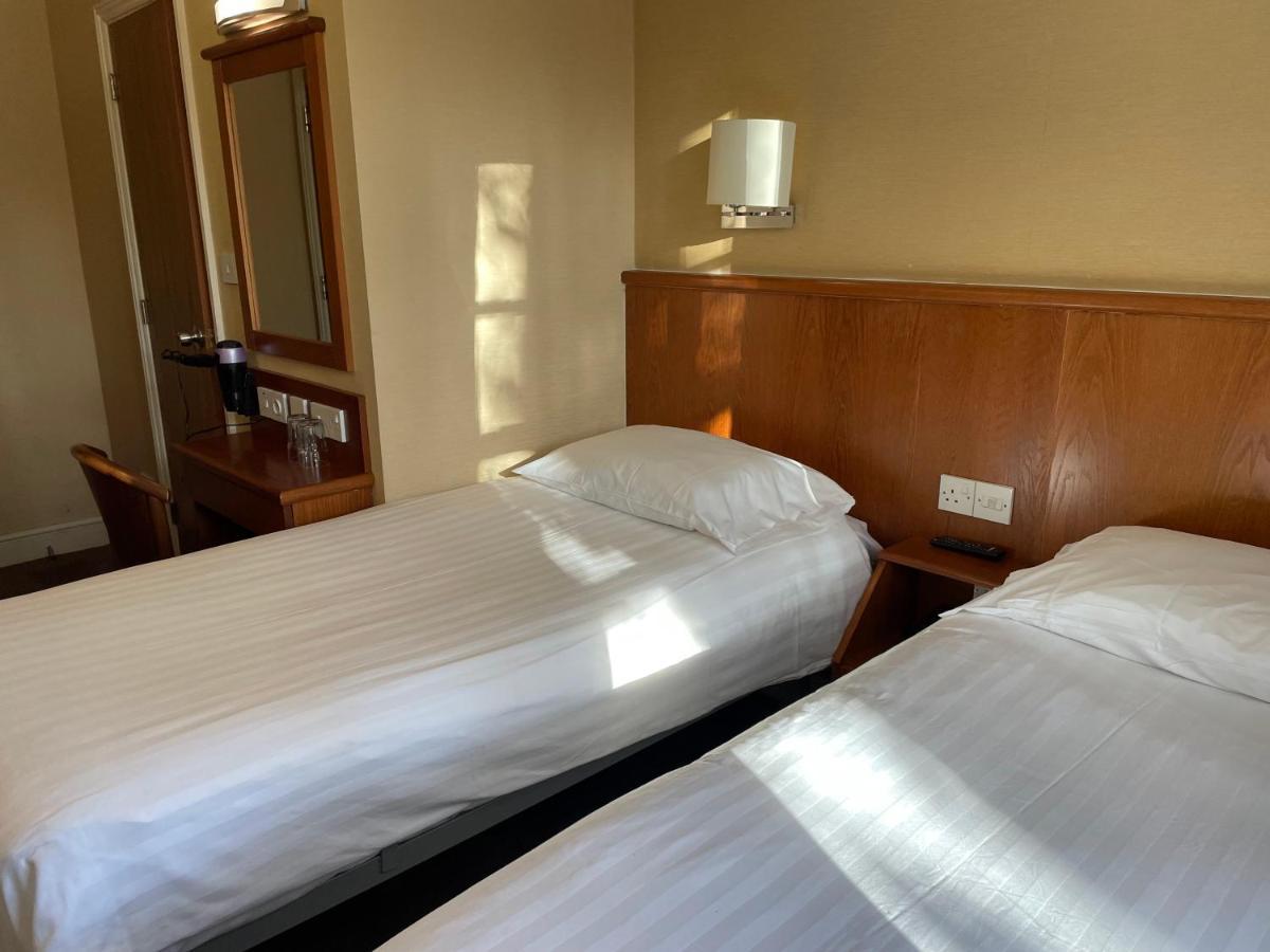 Hotel Orchard 3*