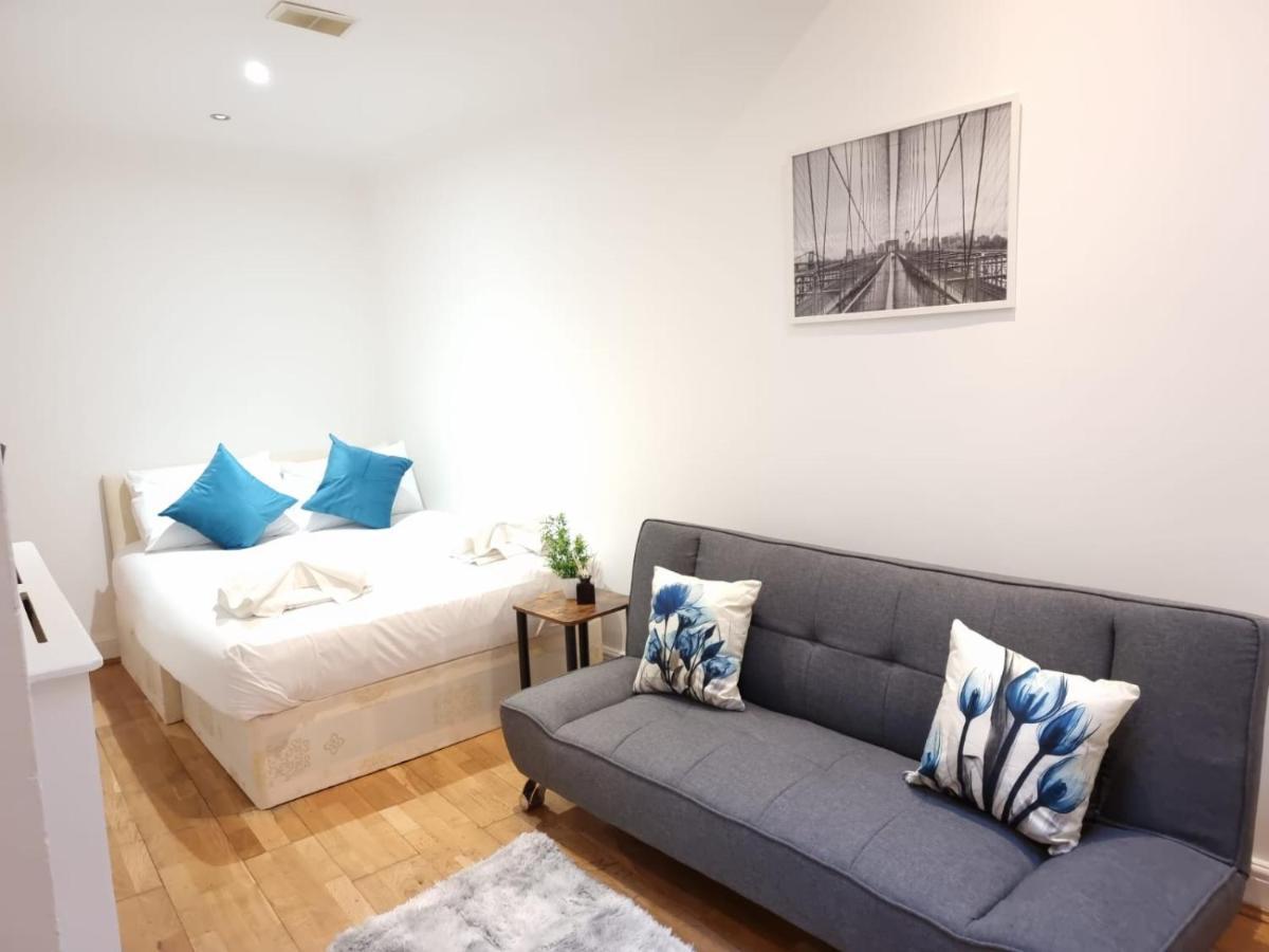 F1-basement Studio Fits 3 Near Paddington *