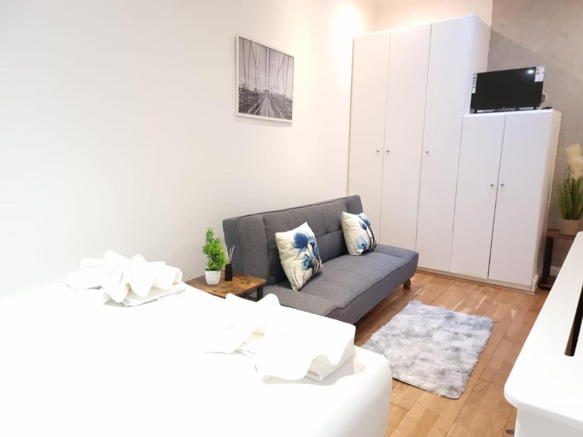 F1-basement Studio Fits 3 Near Paddington