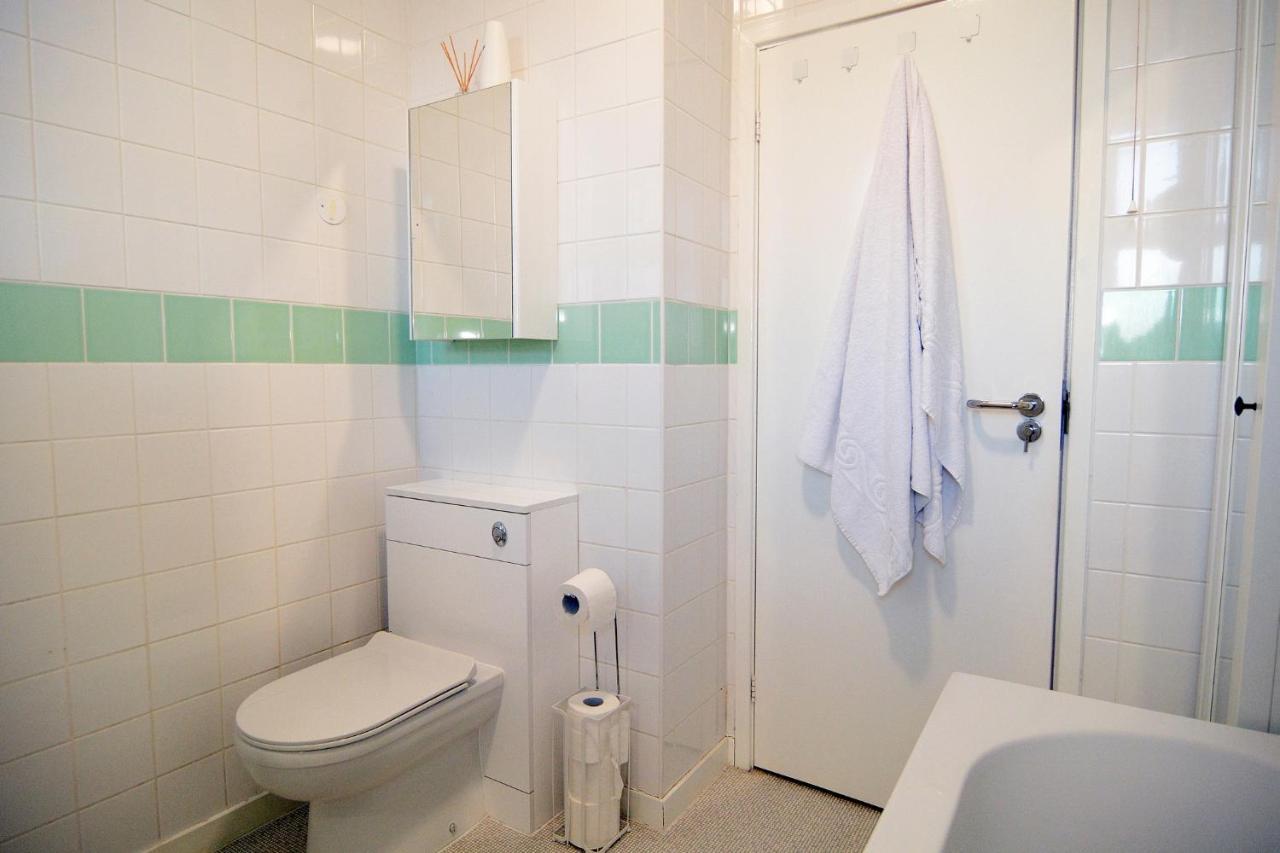Stunning In Camberwell, Se5 *