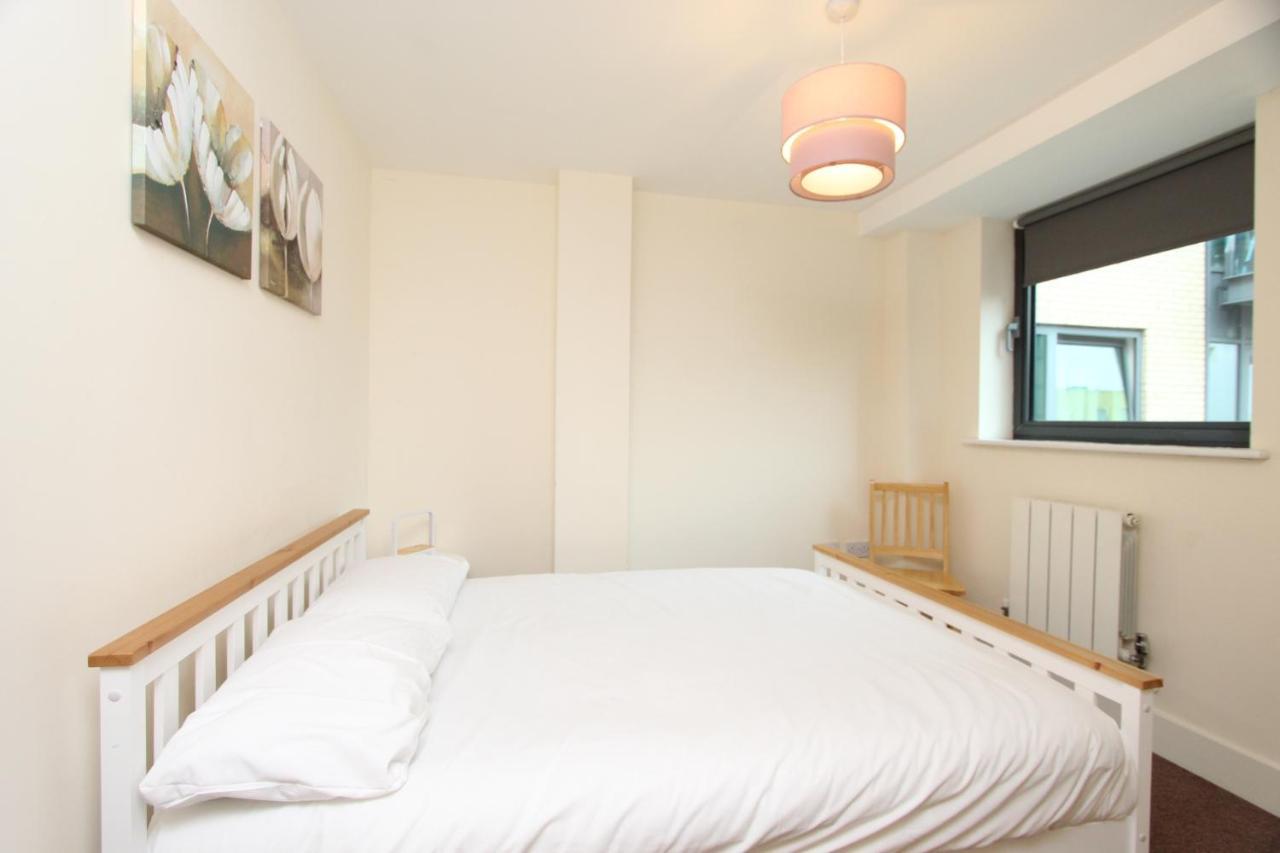 Leilighet Lovely 2-bedroom In Docklands, E14 *