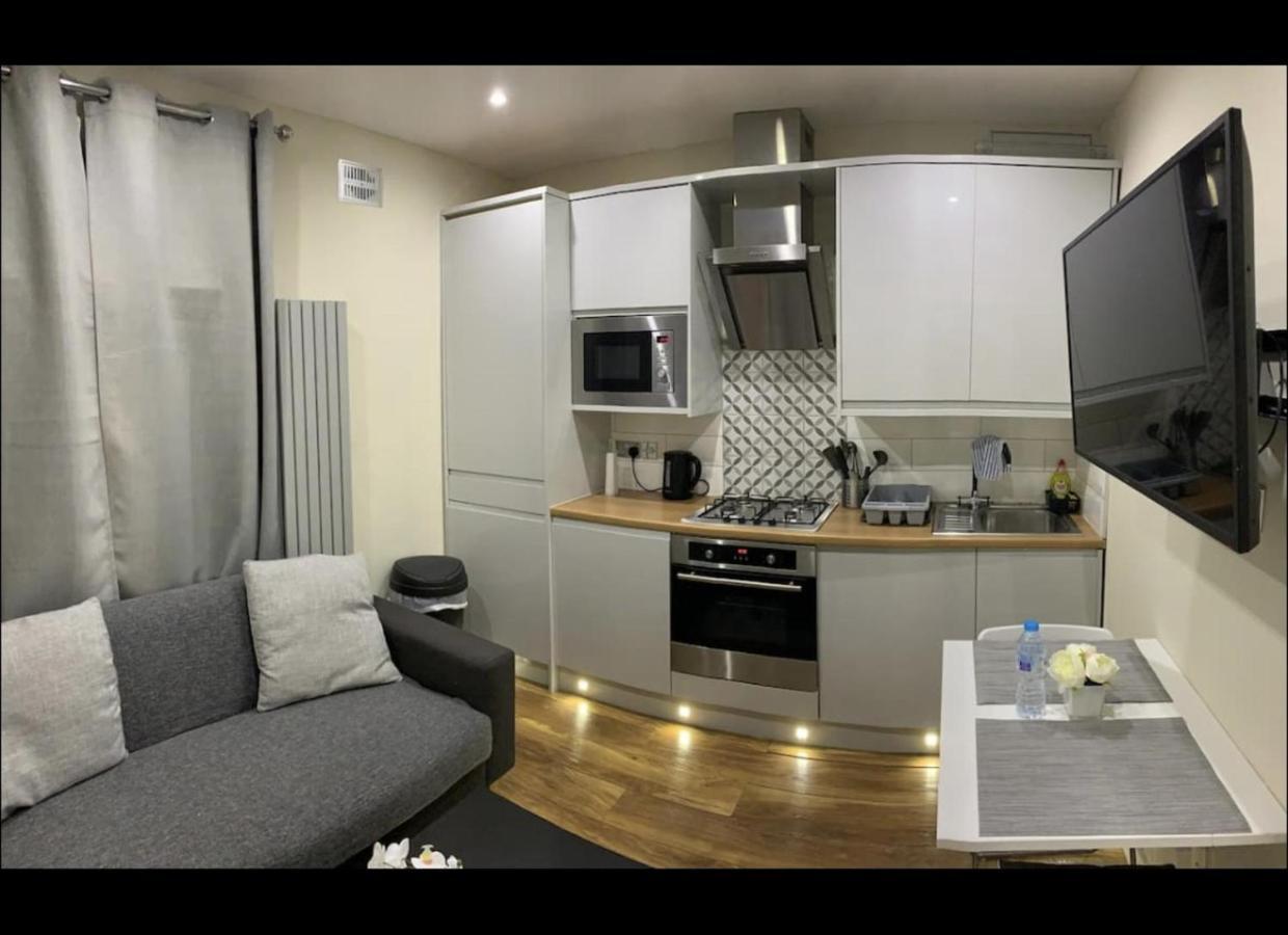 Charming 2-bed Appartement *