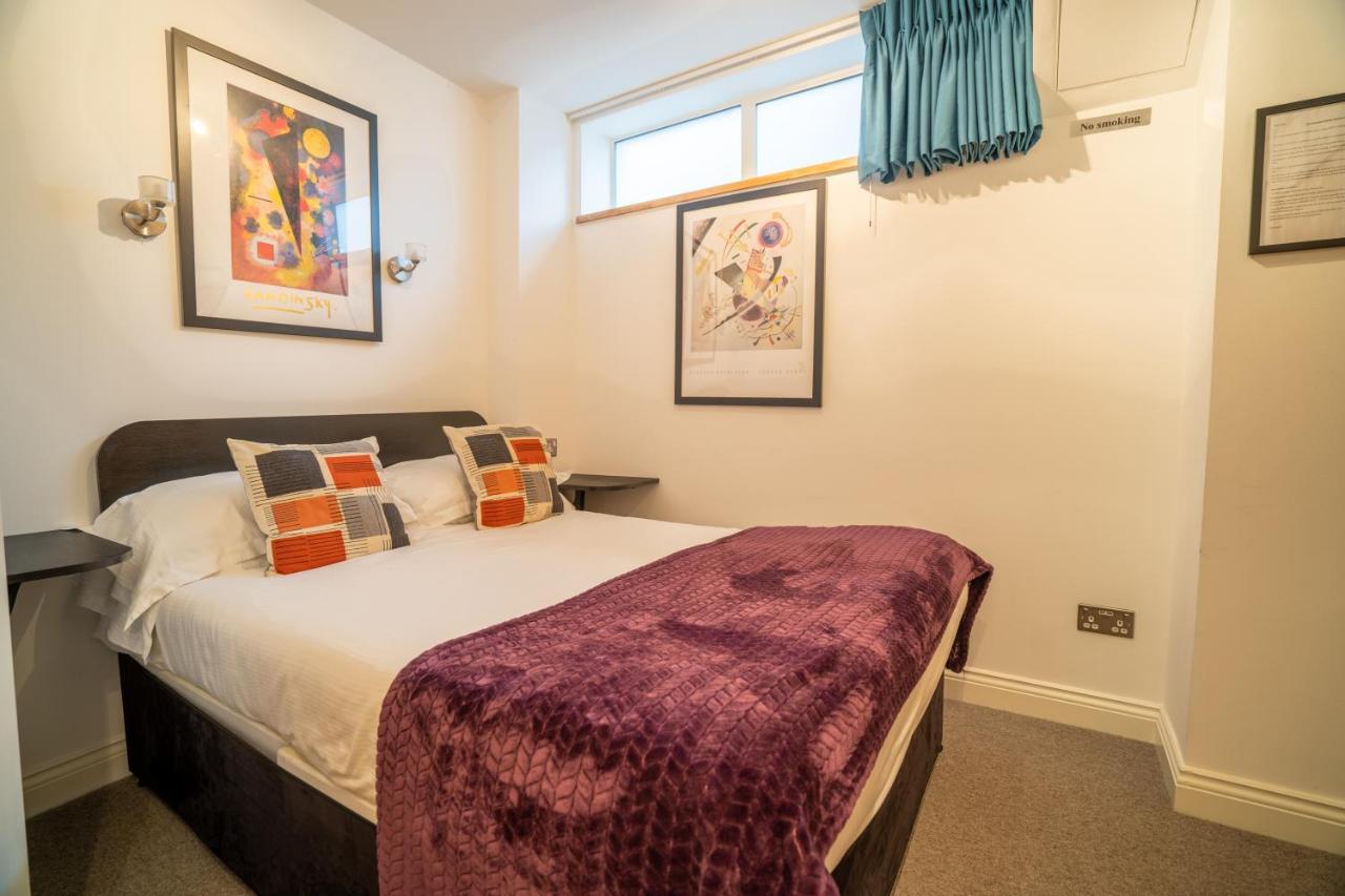Nell Gwynn House Apartment London