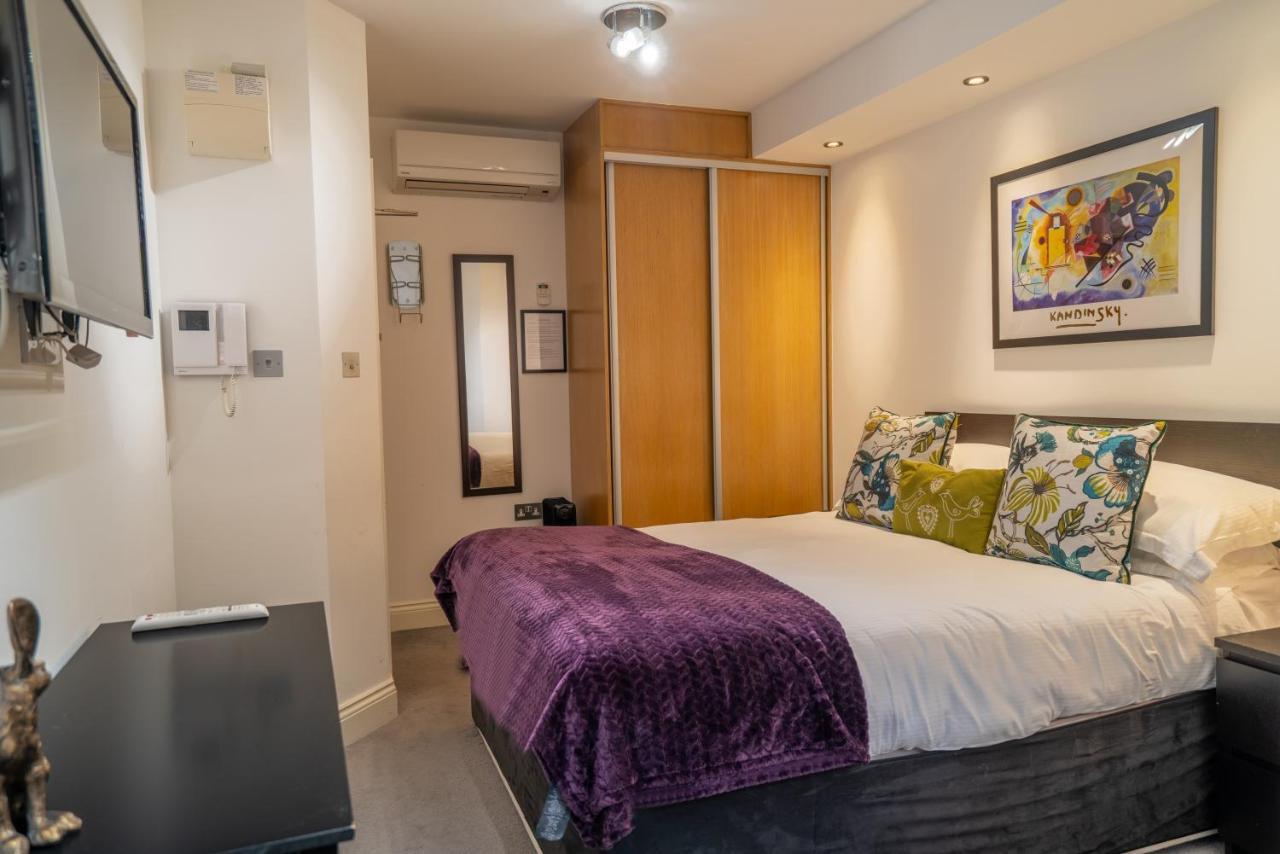 Apartment Nell Gwynn House London