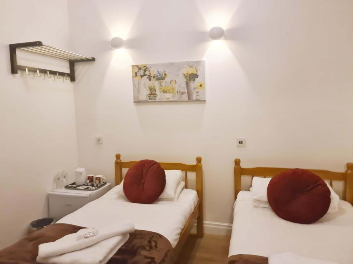 City London Hotel Hotell