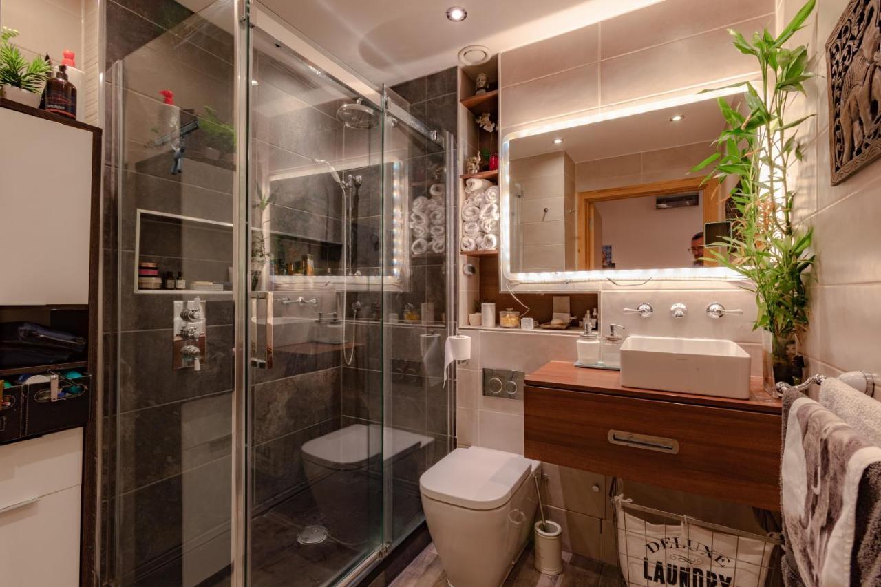 Beautiful For 6 Near Olympic Park And Abba Theatre London