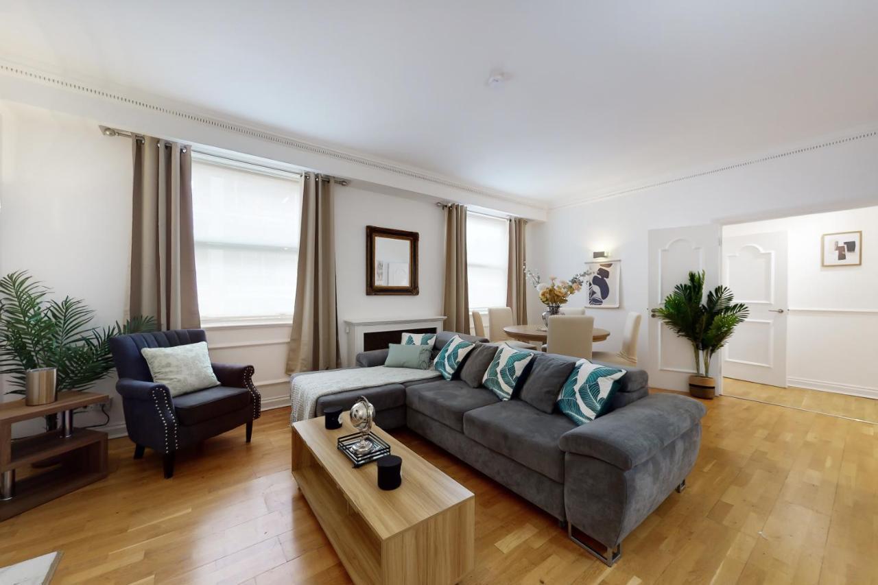 In Bond Street Apartment