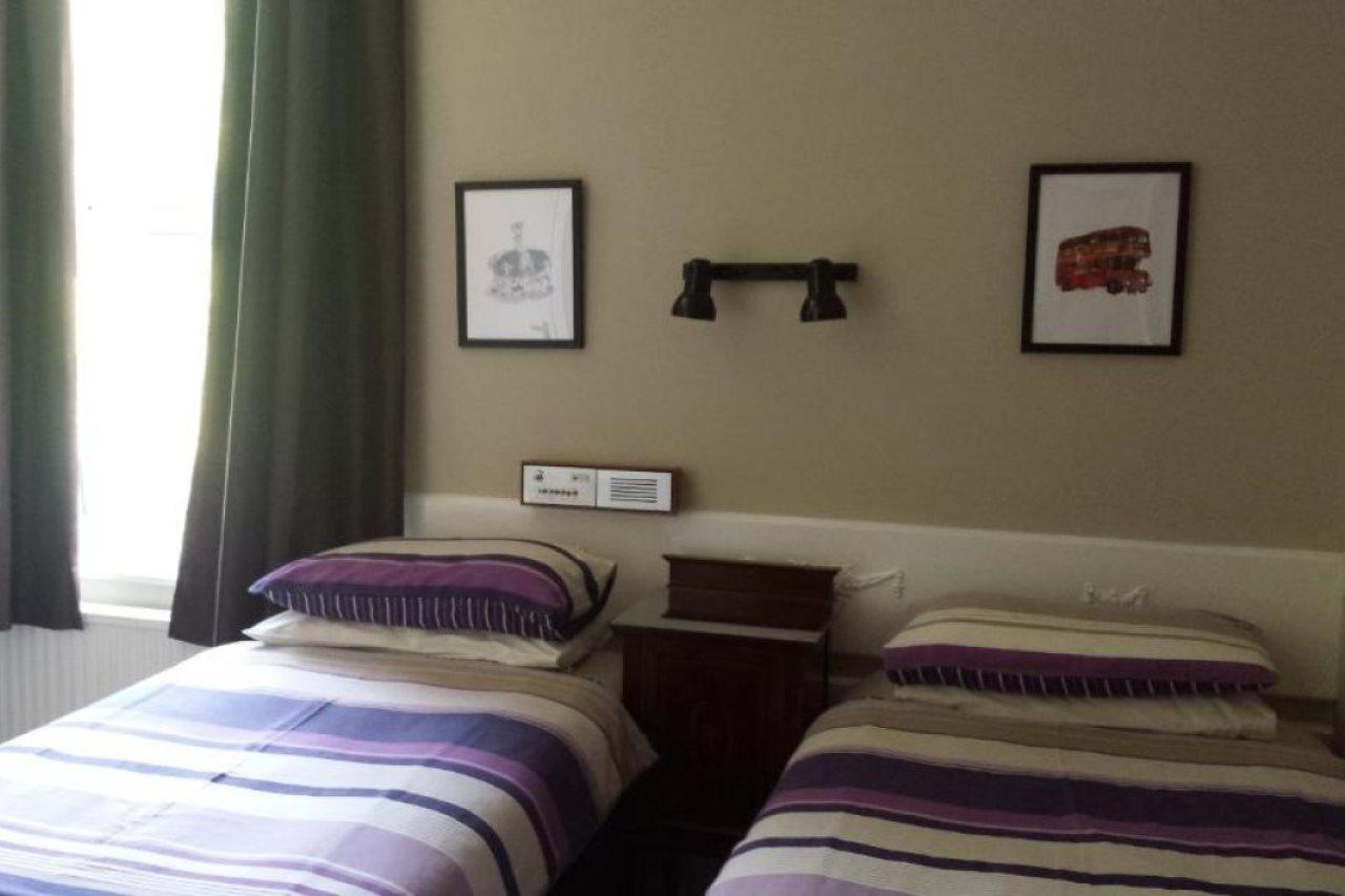 Brook Hotel 3*