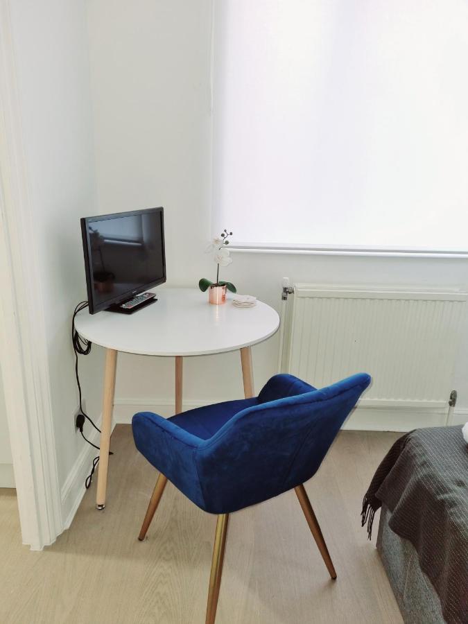 Cosy Studio In The Heart Of Chelsea London