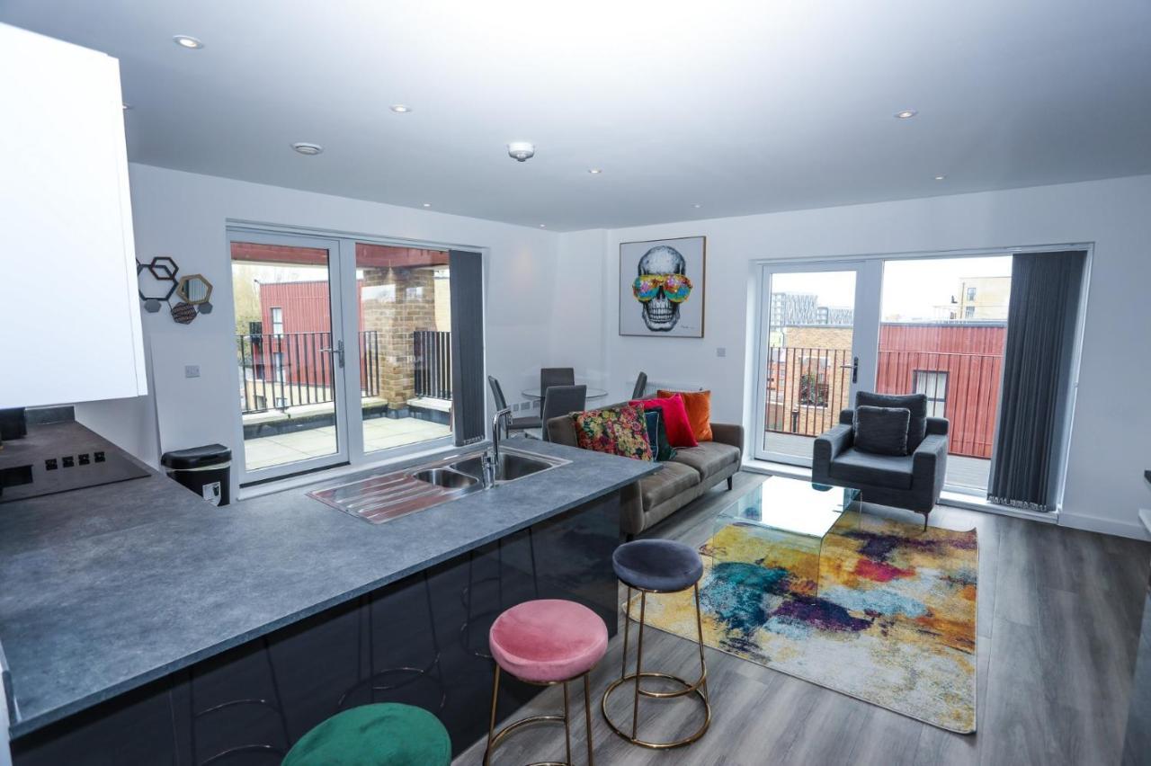 Apartment Lovely 2 Bed With Parking