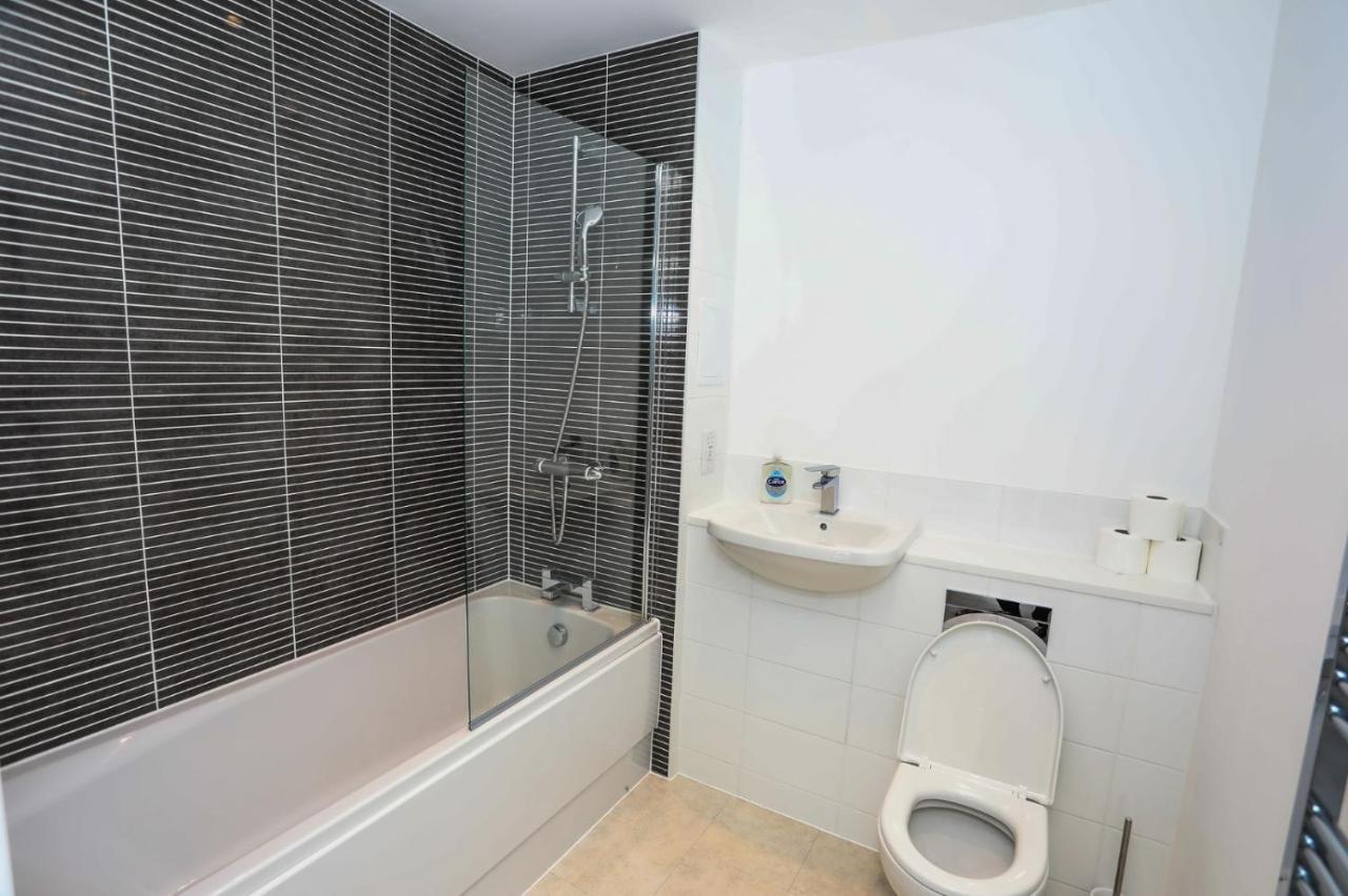 Apartment Lovely 2 Bed With Parking London