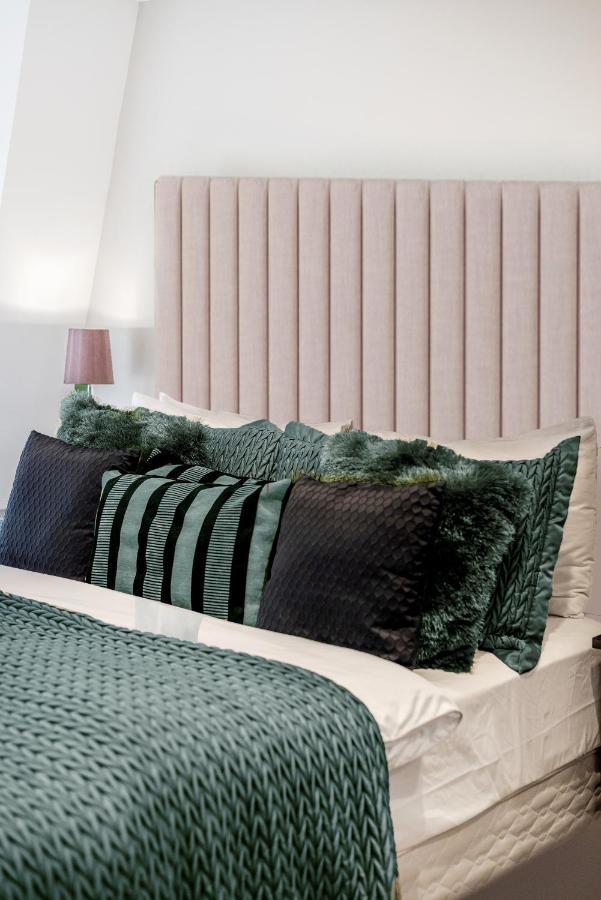 Appartement Explore The Exquisite West-end From A Harrods Family And Couple Londen