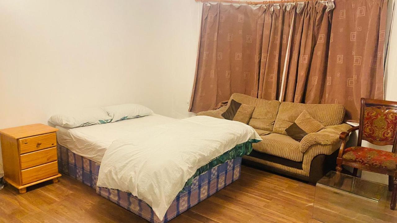 Double Room London Wembley For Rent * Londen