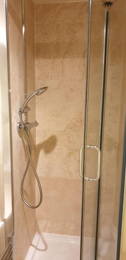 Double With Bathroom In - Vauxhall * Londen