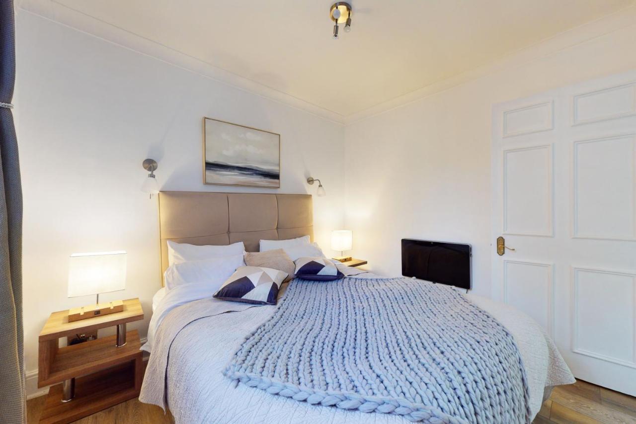 Park Lane - Clarges Street Apartment London
