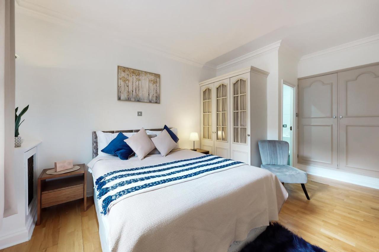 In Bond Street Apartment London