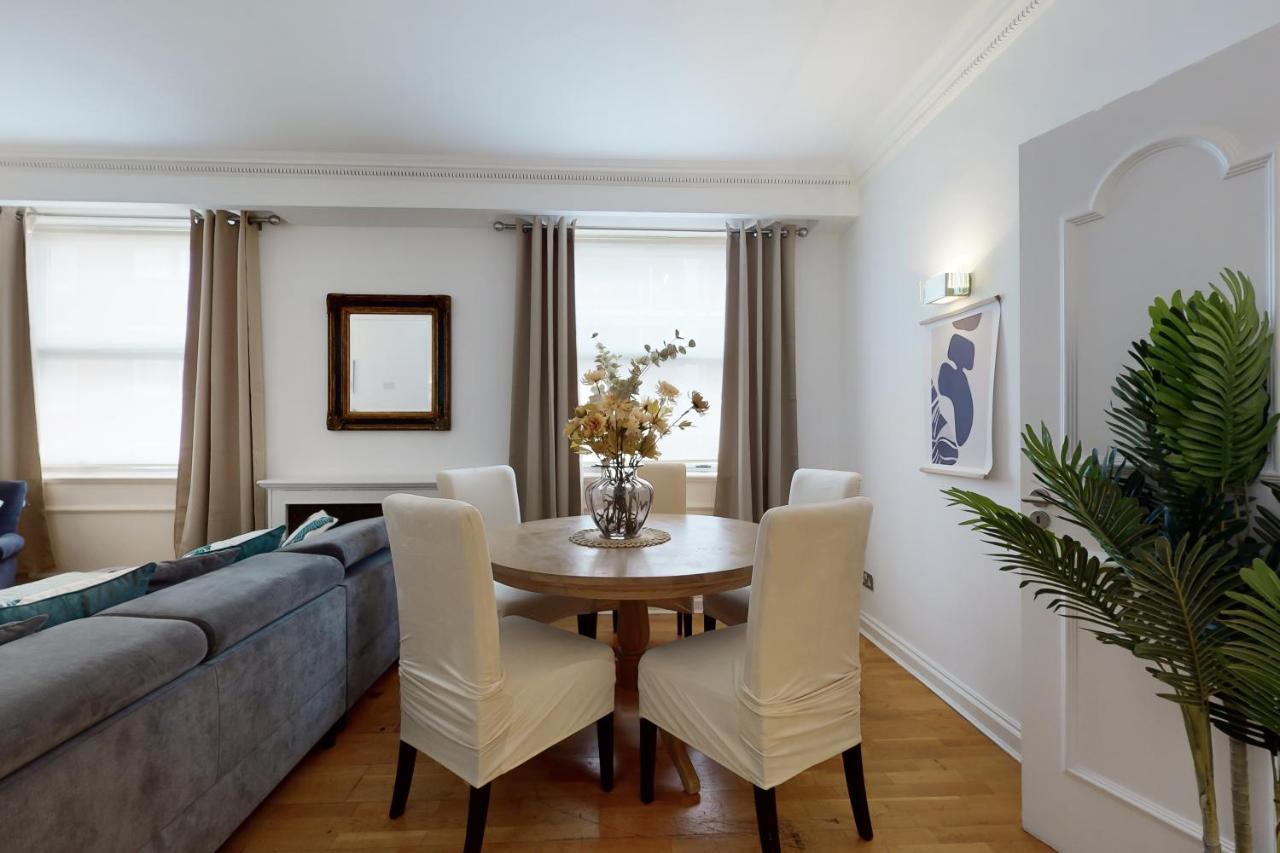 Apartment In Bond Street *