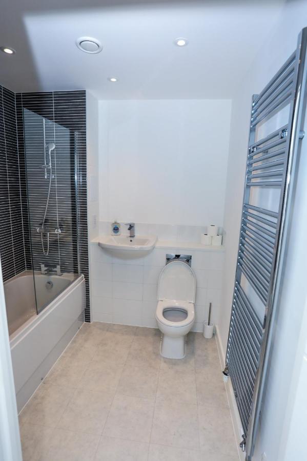 Apartment Lovely 2 Bed With Parking London