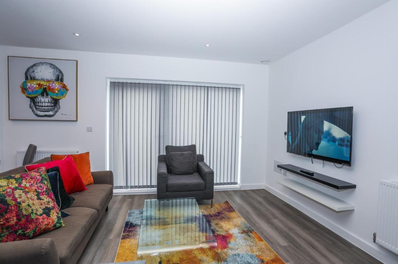 Apartment Lovely 2 Bed With Parking