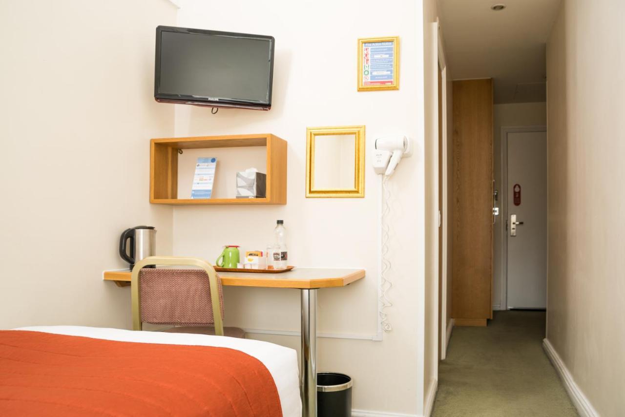 Hotel 63 London
