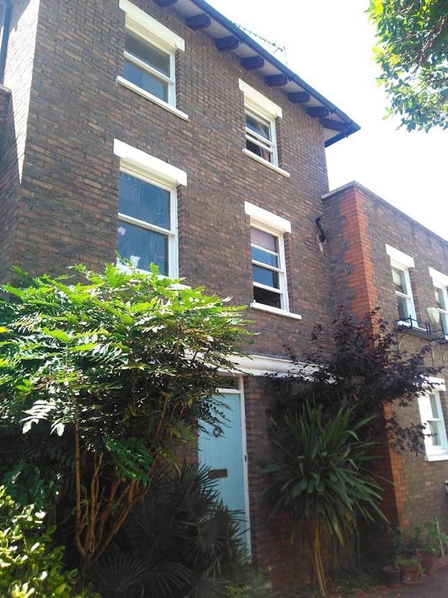 Double With Bathroom In - Vauxhall * Londen