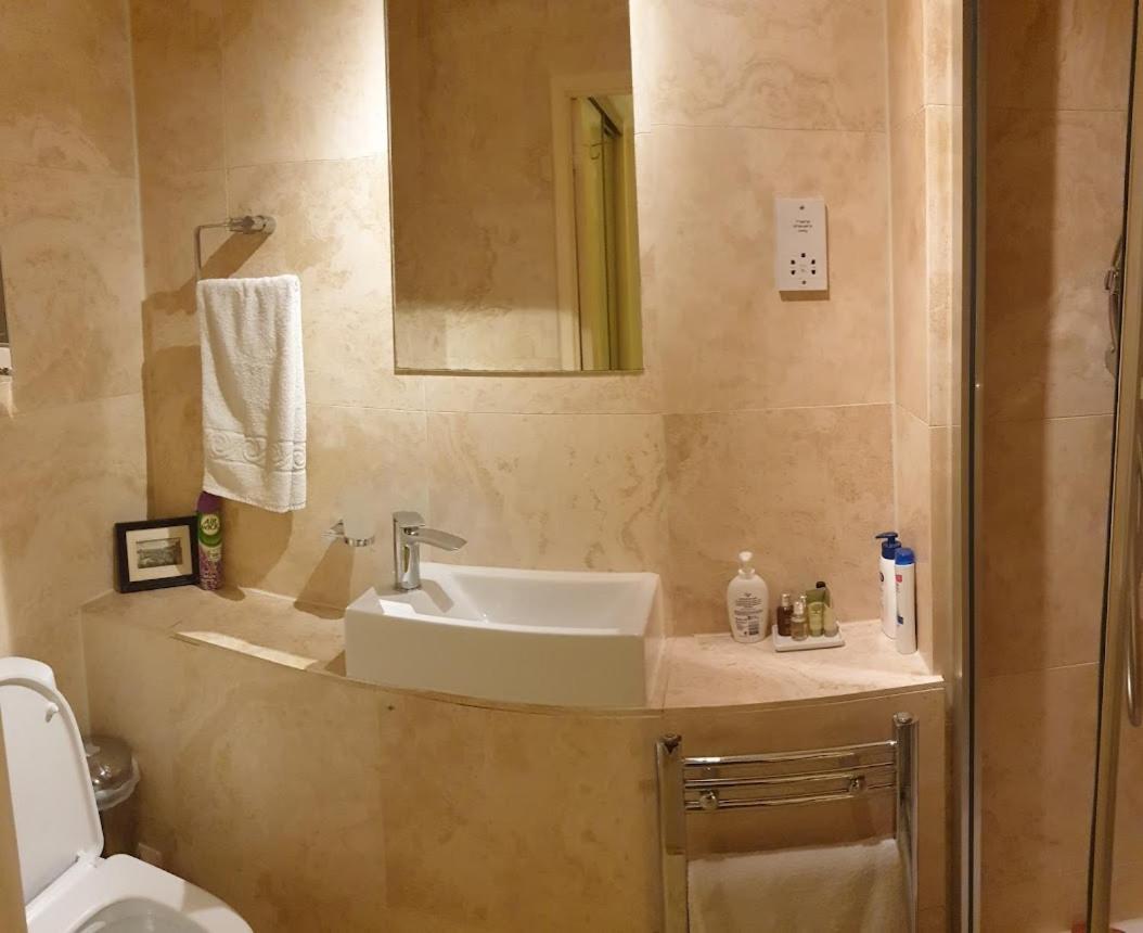 Double With Bathroom In - Vauxhall Londen