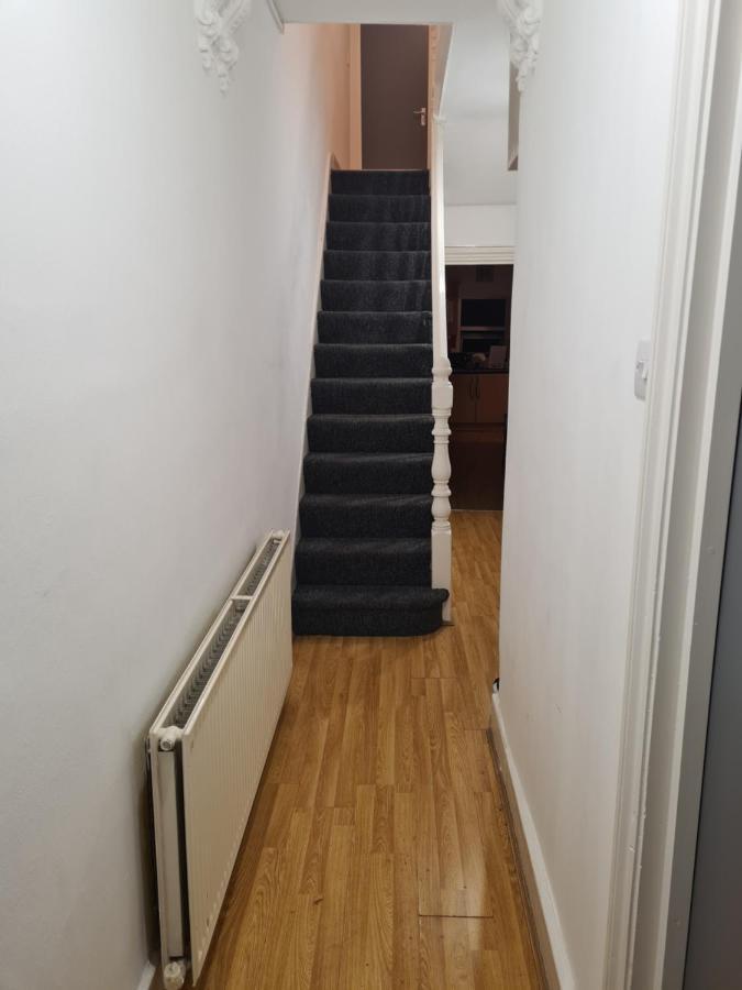 B.h Homestay London