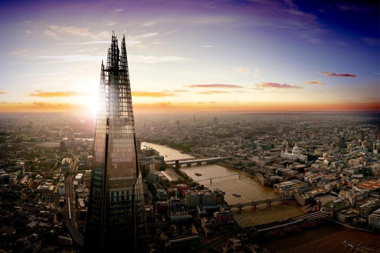Bright Near Borough And The Shard * Londen