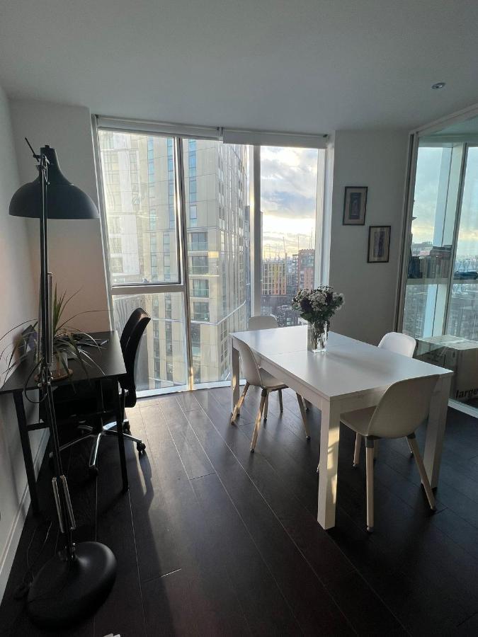 Luxury 2 Bed Flat Close To Victoria Station Appartement Londen
