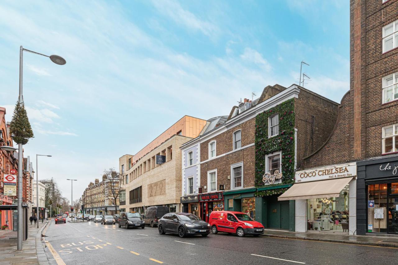 Modern Studio Flat With Balcony On The King's Road In Chelsea, * Londres