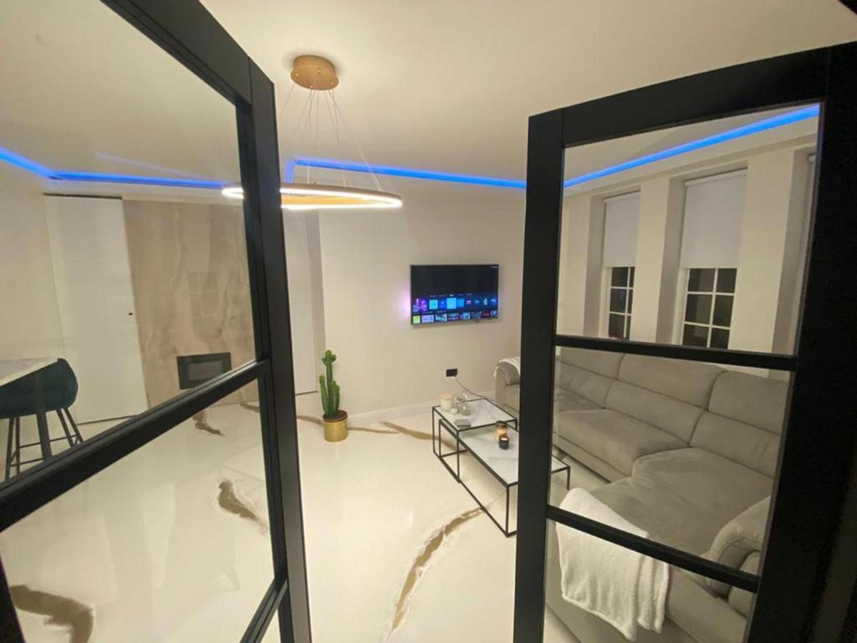 Beautiful And Modern In North Uk *