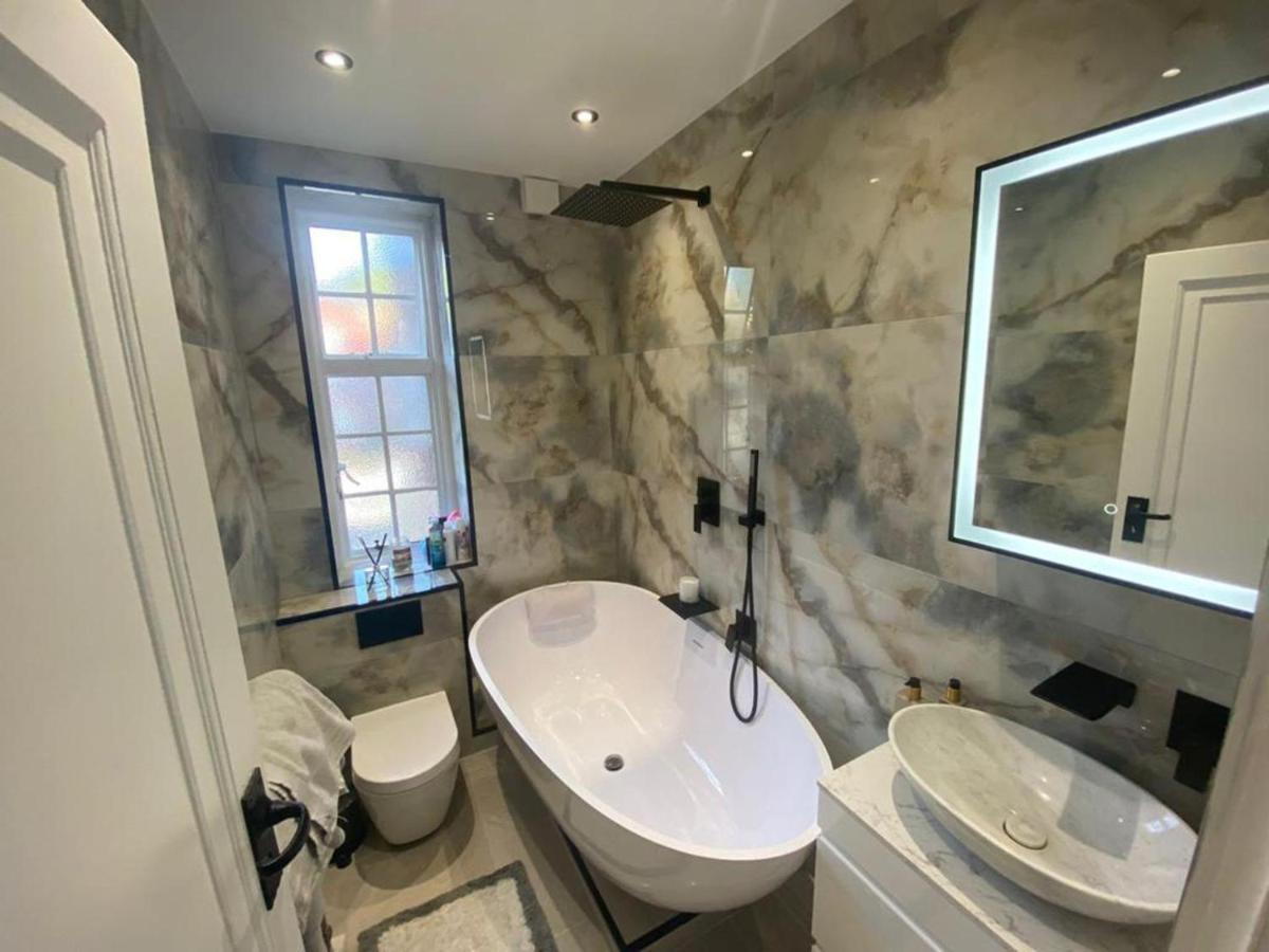 Beautiful And Modern In North Uk * London