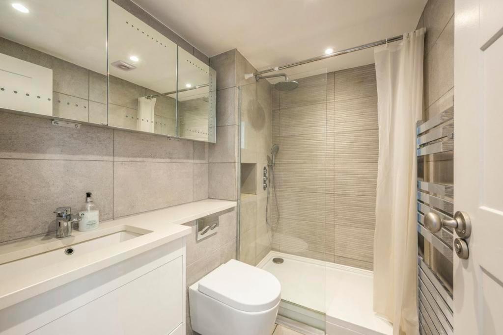Apartment Cleveland Street By Aeria