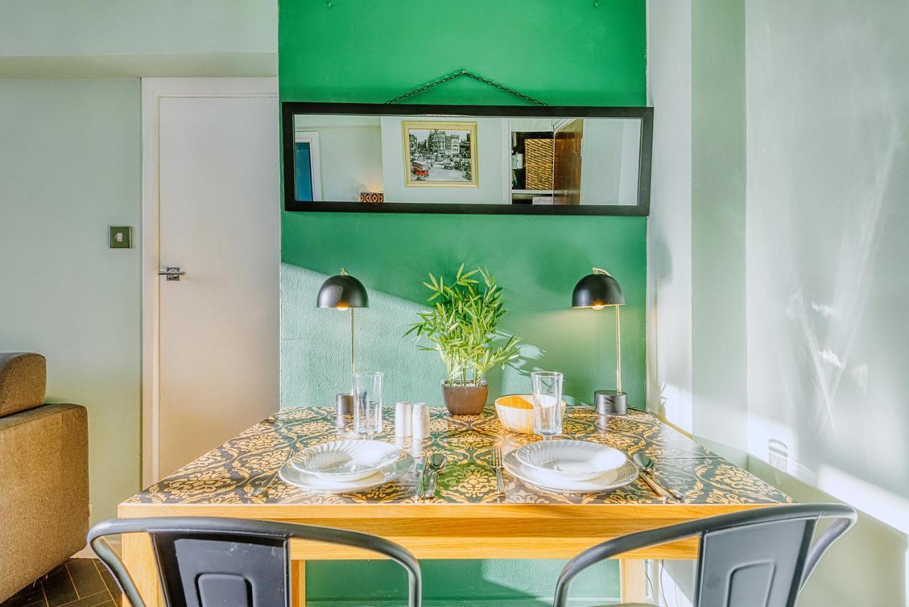 Apartment Warm And Welcoming In Putney By Underthedoormat *