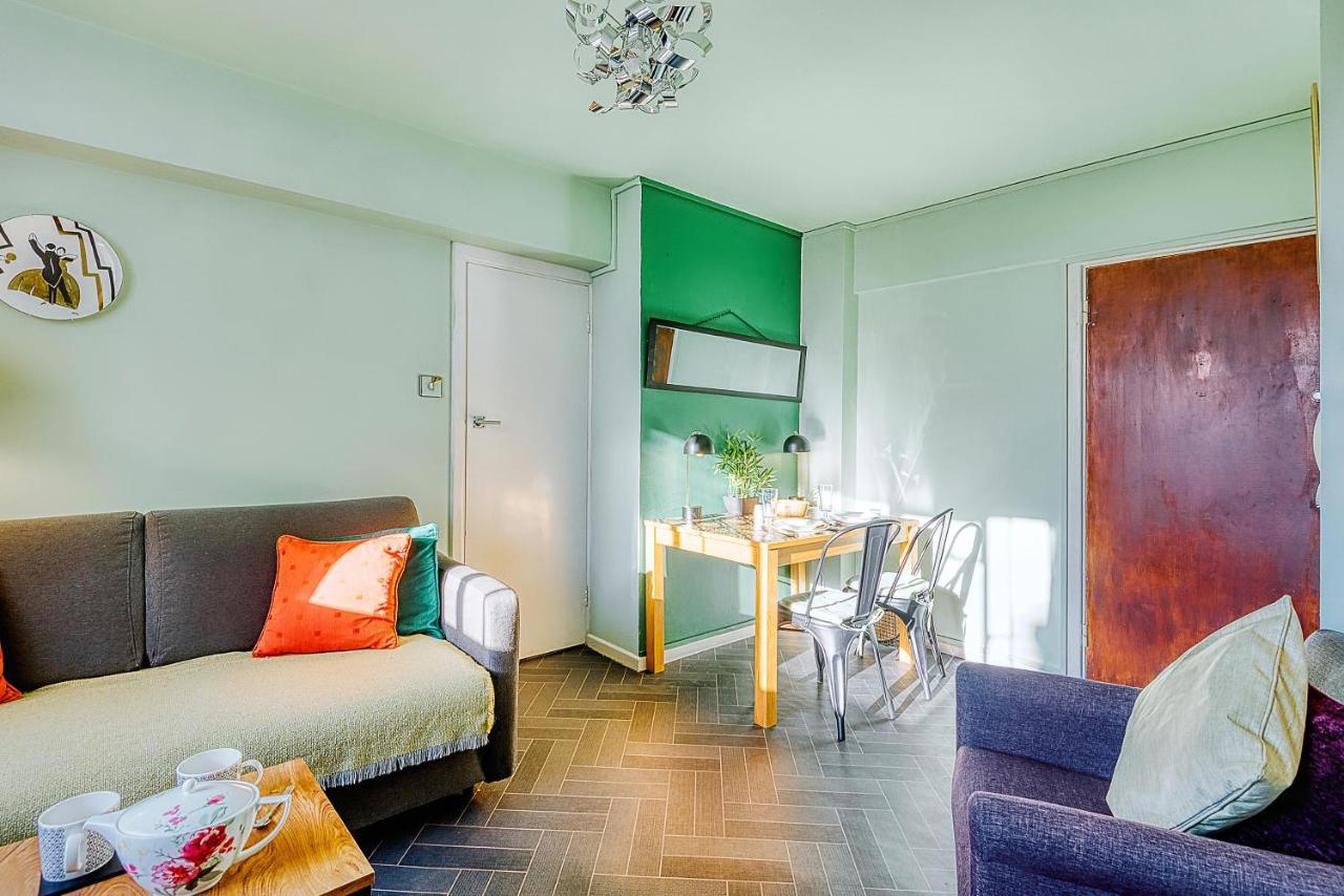 Apartment Warm And Welcoming In Putney By Underthedoormat *